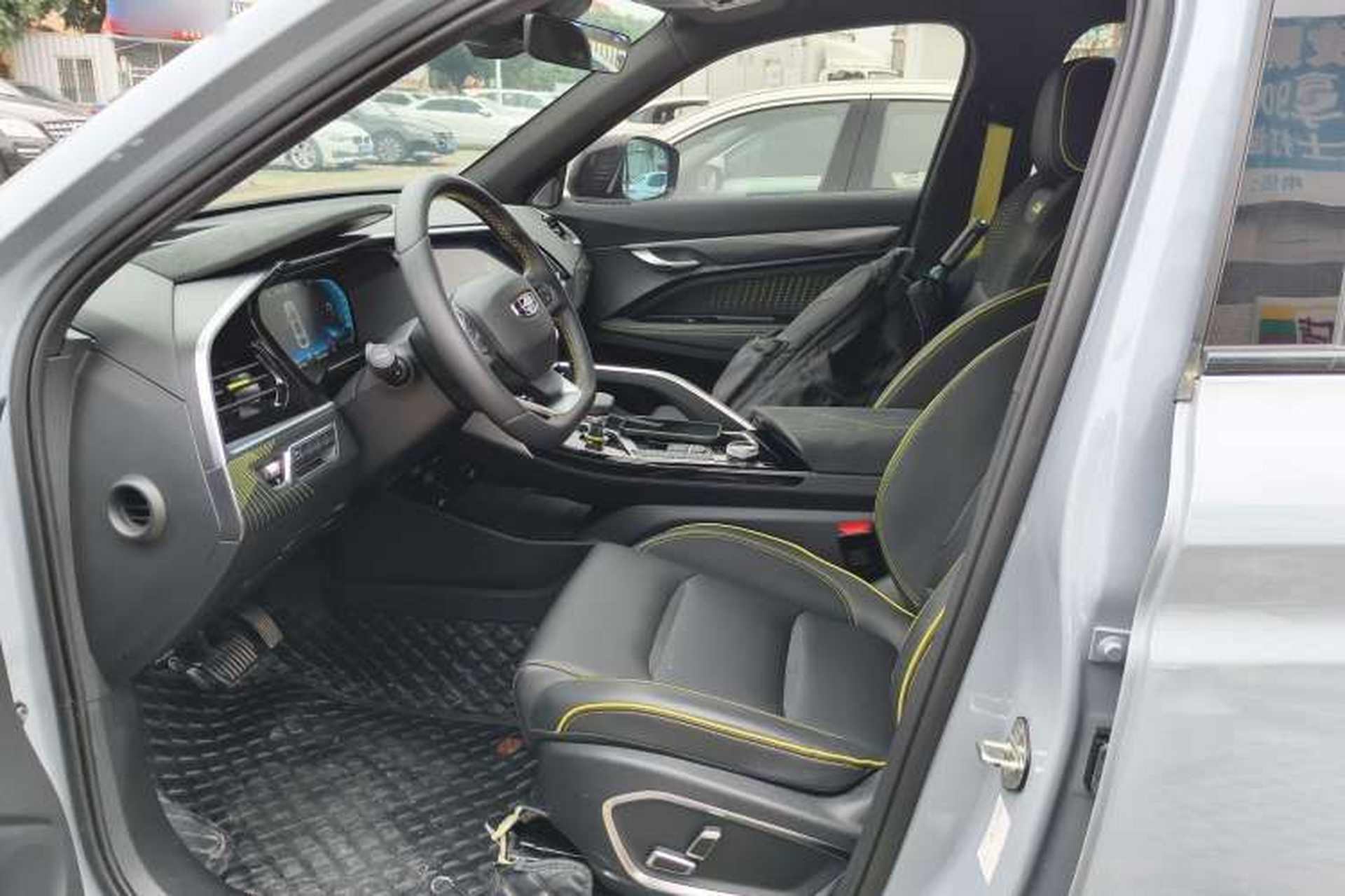 Used Geely Auto Monjaro S 2021 2.0TD Automatic Two-Wheel Drive Lightning Edition Left Front Seat