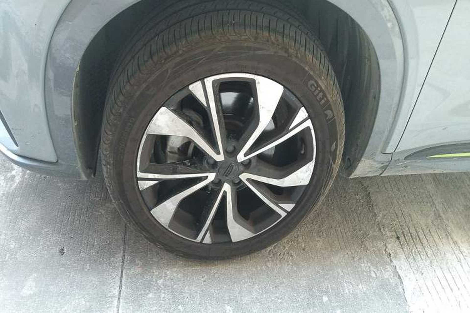 Used Geely Auto Monjaro S 2021 2.0TD DCT Two-Wheel Drive Lightning Edition Left Front Wheel Hub