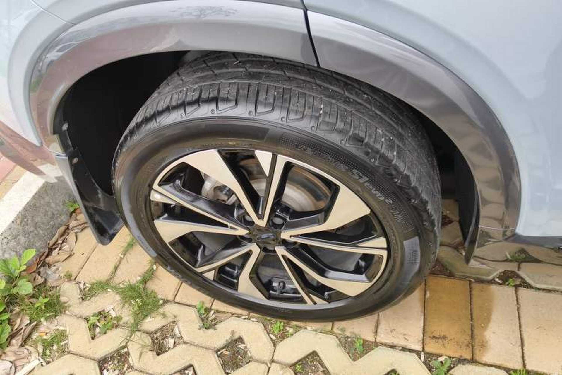 Used Geely Auto Monjaro S 2021 2.0TD Automatic Two-Wheel Drive Lightning Edition Right Rear Wheel Hub