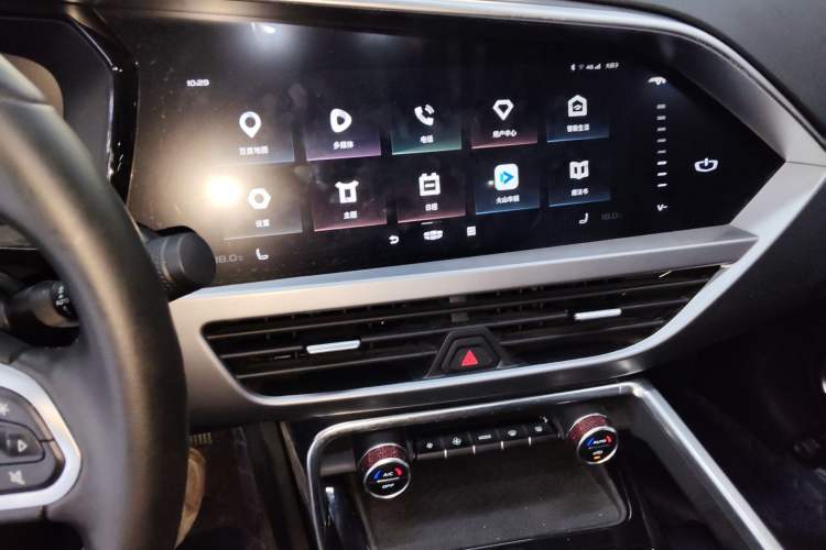 Used Geely Auto Monjaro S 2021 2.0TD DCT Two-Wheel Drive Lightning Edition Audio And AC Panel