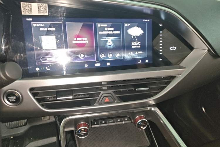 Used Geely Auto Monjaro S 2021 2.0TD DCT Two-Wheel Drive Lightning Edition Audio And AC Panel