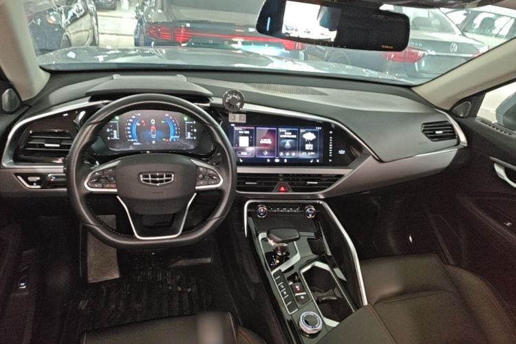 Used Geely Auto Monjaro S 2021 2.0TD DCT Two-Wheel Drive Lightning Edition Center Console