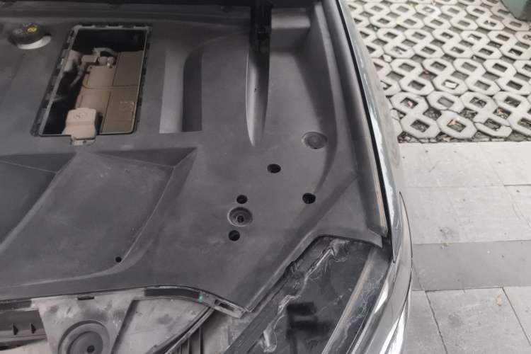 Used Geely Auto Monjaro S 2021 2.0TD DCT Two-Wheel Drive Lightning Edition Engine Bay Left