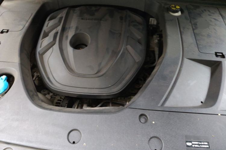Used Geely Auto Monjaro S 2021 2.0TD DCT Two-Wheel Drive Lightning Edition Engine Bay