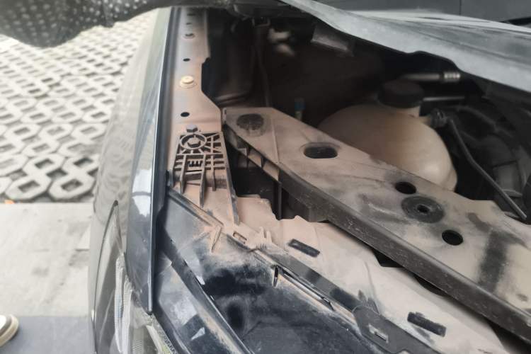 Used Geely Auto Monjaro S 2021 2.0TD DCT Two-Wheel Drive Lightning Edition Engine Bay Right