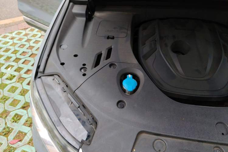 Used Geely Auto Monjaro S 2021 2.0TD DCT Two-Wheel Drive Lightning Edition Engine Bay Right