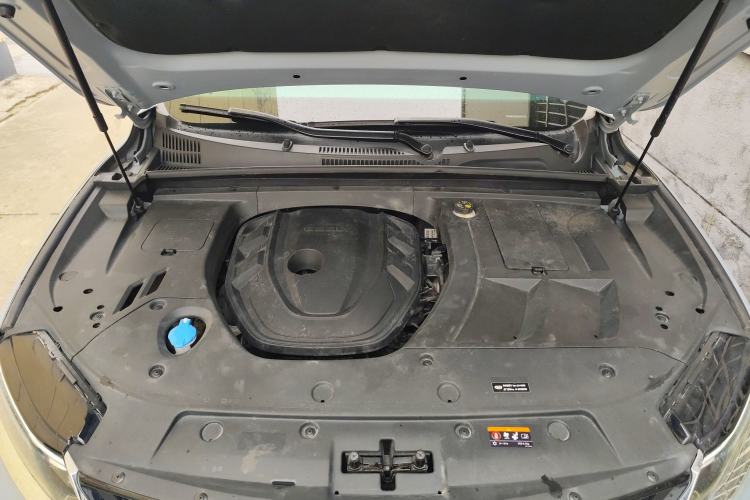 Used Geely Auto Monjaro S 2021 2.0TD DCT Two-Wheel Drive Lightning Edition Engine Bay
