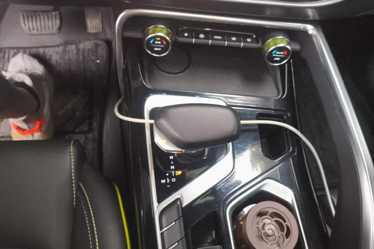Used Geely Auto Monjaro S 2021 2.0TD DCT Two-Wheel Drive Lightning Edition Gear Lever