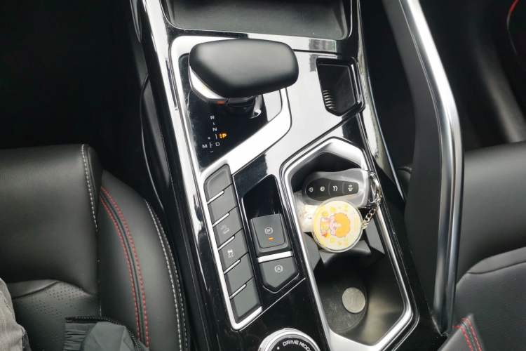 Used Geely Auto Monjaro S 2021 2.0TD DCT Two-Wheel Drive Lightning Edition Gear Lever