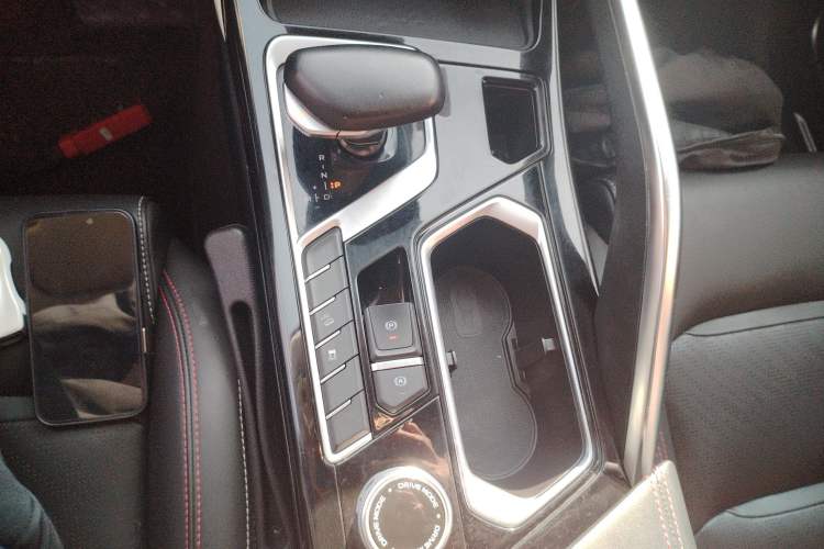 Used Geely Auto Monjaro S 2021 2.0TD DCT Two-Wheel Drive Lightning Edition Gear Lever