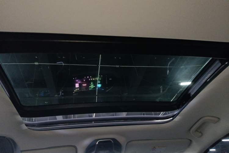 Used Geely Auto Monjaro S 2021 2.0TD DCT Two-Wheel Drive Lightning Edition Headliner