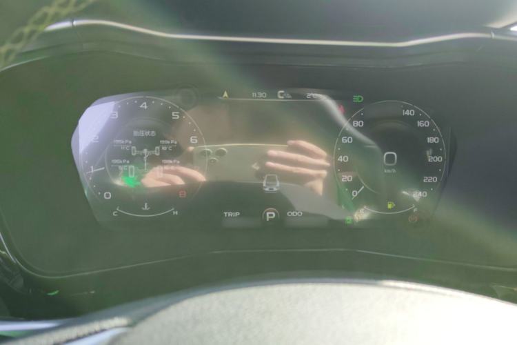 Used Geely Auto Monjaro S 2021 2.0TD Automatic Two-Wheel Drive Lightning Edition Instrument Cluster