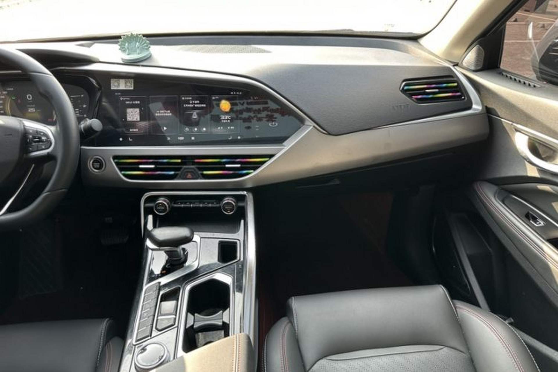 Used Geely Auto Monjaro S 2021 2.0TD DCT Two-Wheel Drive Lightning Edition Interior 10