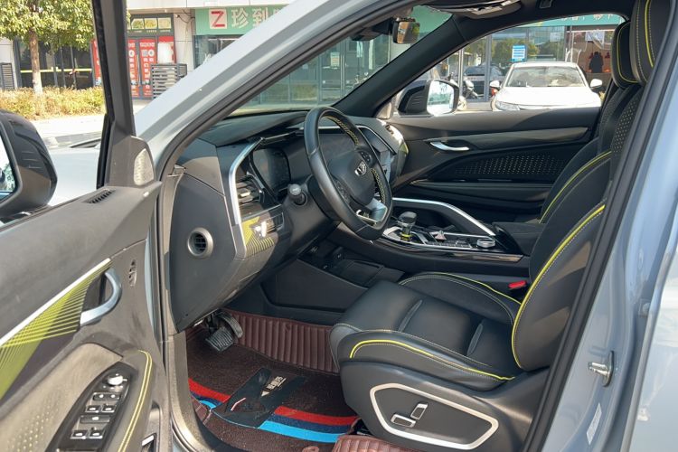 Used Geely Auto Monjaro S 2021 2.0TD Automatic Two-Wheel Drive Lightning Edition Interior 2