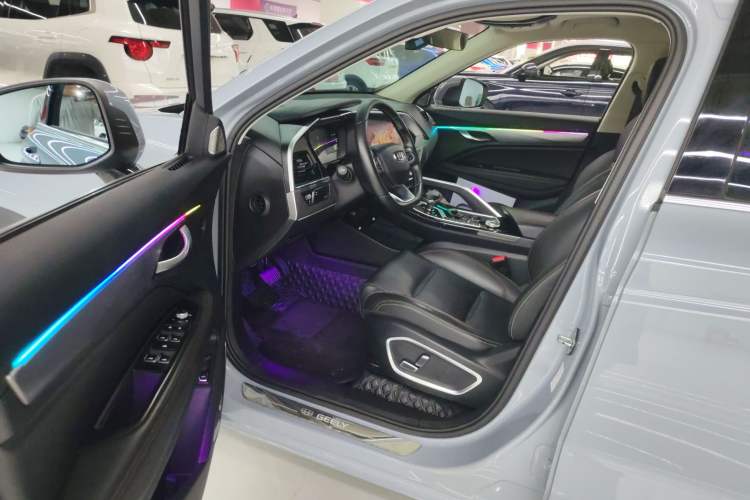 Used Geely Auto Monjaro S 2021 2.0TD DCT Two-Wheel Drive Lightning Edition Interior 3