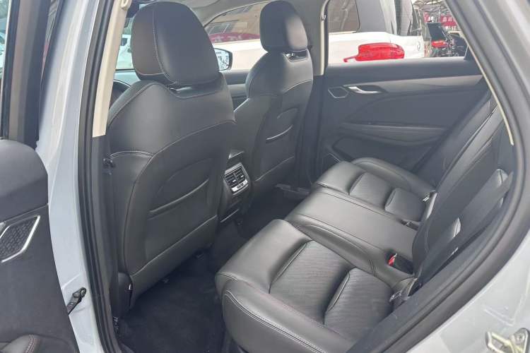 Used Geely Auto Monjaro S 2021 2.0TD DCT Two-Wheel Drive Lightning Edition Interior 4