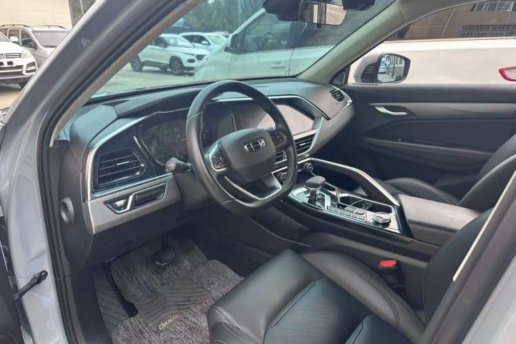 Used Geely Auto Monjaro S 2021 2.0TD DCT Two-Wheel Drive Lightning Edition Interior 5