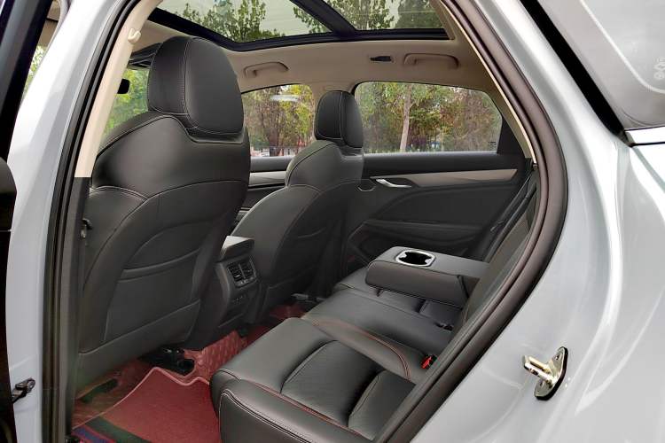 Used Geely Auto Monjaro S 2021 2.0TD DCT Two-Wheel Drive Lightning Edition Interior 9