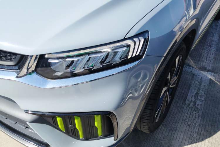 Used Geely Auto Monjaro S 2021 2.0TD Automatic Two-Wheel Drive Lightning Edition Left Front Headlight