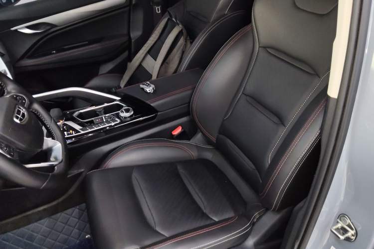 Used Geely Auto Monjaro S 2021 2.0TD DCT Two-Wheel Drive Lightning Edition Left Front Seat