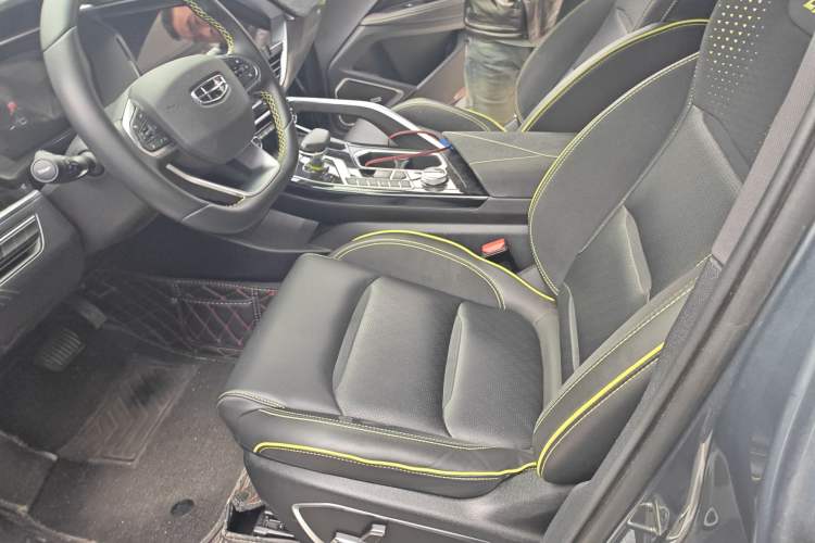 Used Geely Auto Monjaro S 2021 2.0TD DCT Two-Wheel Drive Lightning Edition Left Front Seat