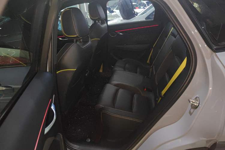 Used Geely Auto Monjaro S 2021 2.0TD Automatic Two-Wheel Drive Lightning Edition Left Rear Seat