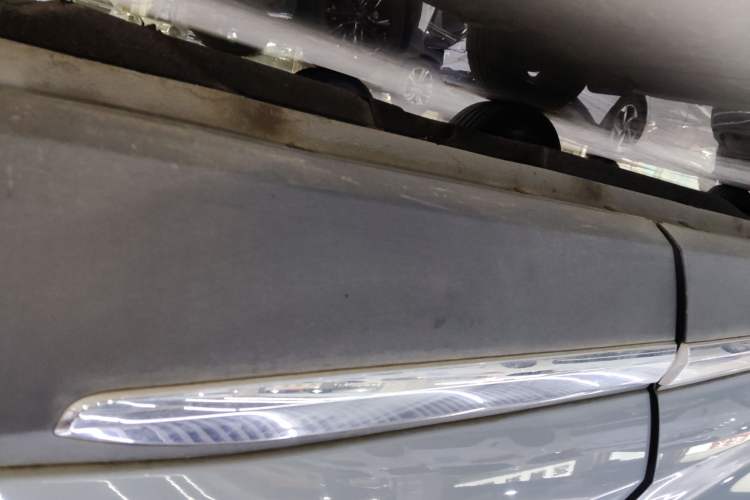 Used Geely Auto Monjaro S 2021 2.0TD DCT Two-Wheel Drive Lightning Edition Left Side Sill