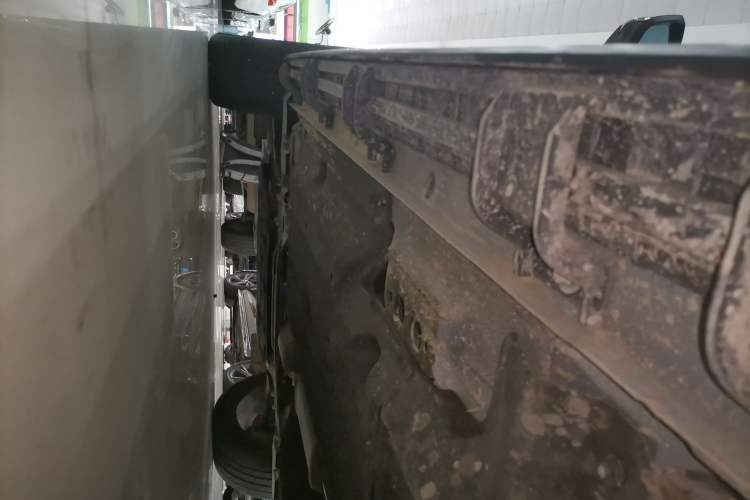 Used Geely Auto Monjaro S 2021 2.0TD DCT Two-Wheel Drive Lightning Edition Left Side Sill