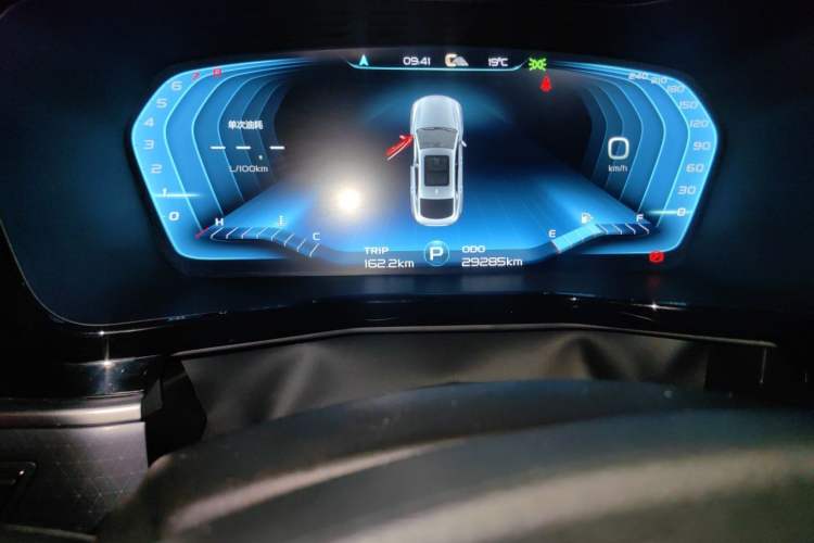 Used Geely Auto Monjaro S 2021 2.0TD Automatic Two-Wheel Drive Lightning Edition Odometer Close Up