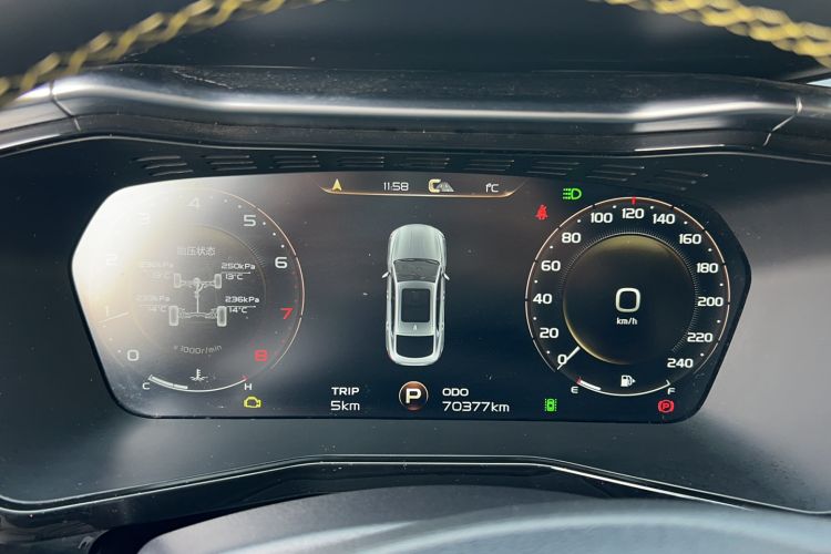 Used Geely Auto Monjaro S 2021 2.0TD Automatic Two-Wheel Drive Lightning Edition Odometer Close Up