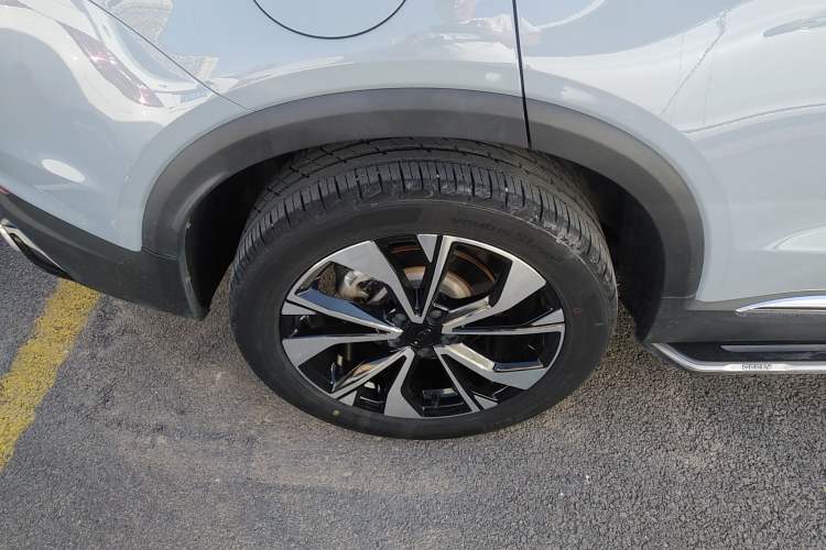 Used Geely Auto Monjaro S 2021 2.0TD DCT Two-Wheel Drive Lightning Edition Right Rear Wheel Hub