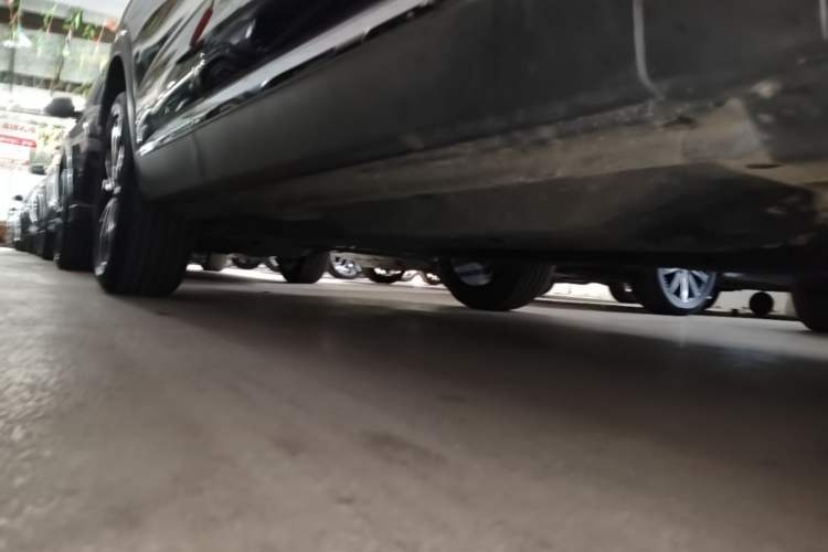 Used Geely Auto Monjaro S 2021 2.0TD DCT Two-Wheel Drive Lightning Edition Right Side Sill