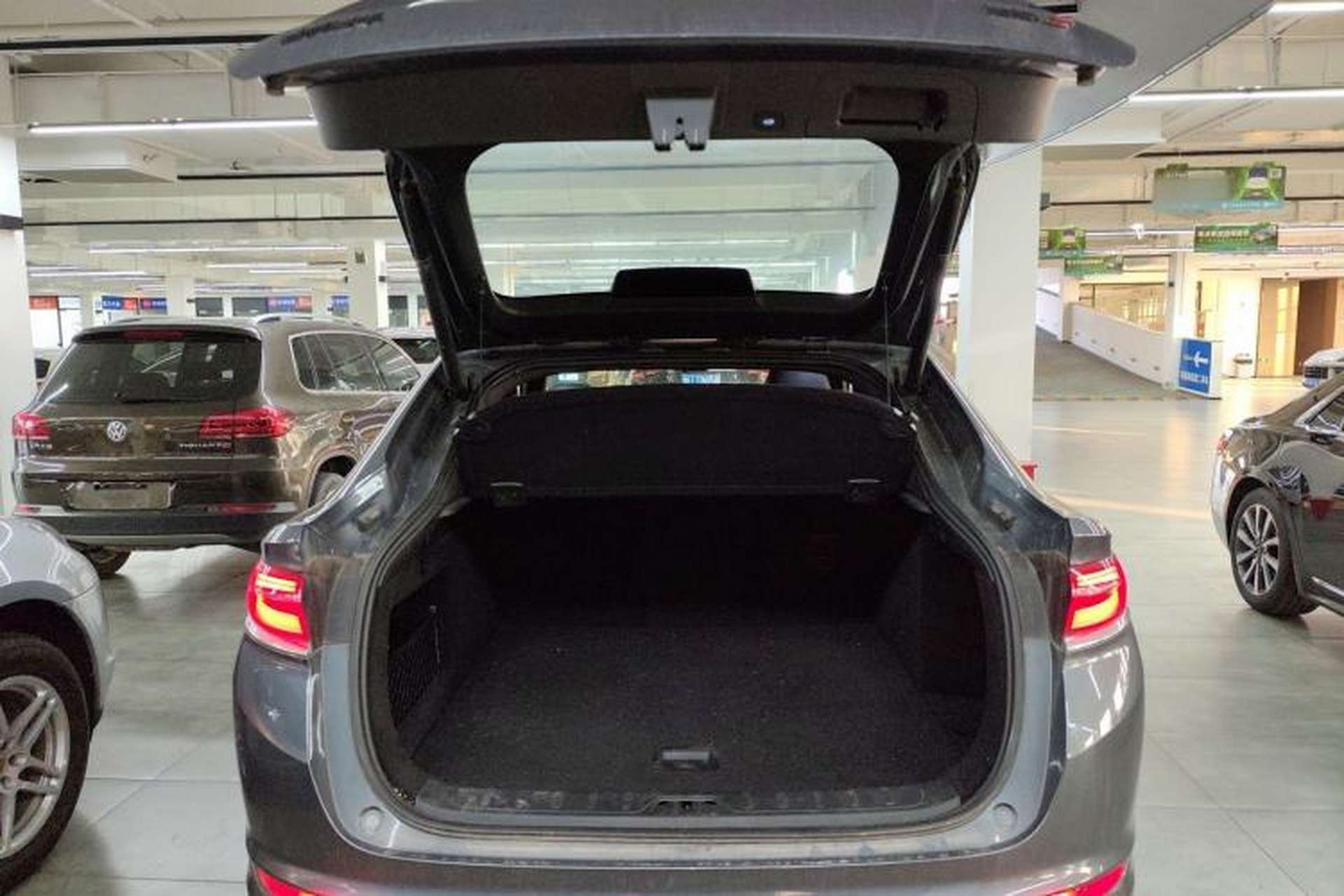 Used Geely Auto Monjaro S 2021 2.0TD DCT Two-Wheel Drive Lightning Edition Trunk