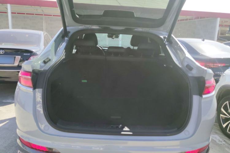 Used Geely Auto Monjaro S 2021 2.0TD Automatic Two-Wheel Drive Lightning Edition Trunk