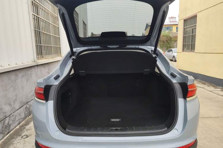 Used Geely Auto Monjaro S 2021 2.0TD DCT Two-Wheel Drive Lightning Edition Trunk