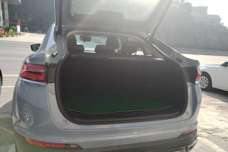 Used Geely Auto Monjaro S 2021 2.0TD DCT Two-Wheel Drive Lightning Edition Trunk