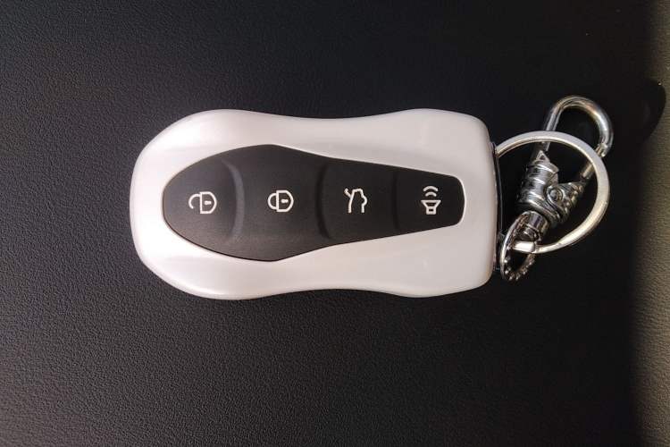Used Geely Auto Monjaro S 2021 2.0TD DCT Two-Wheel Drive Lightning Edition Vehicle Key