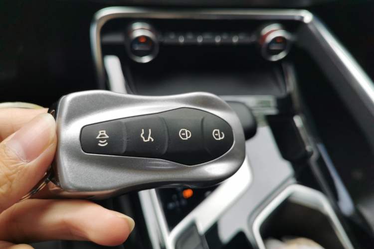 Used Geely Auto Monjaro S 2021 2.0TD DCT Two-Wheel Drive Lightning Edition Vehicle Key