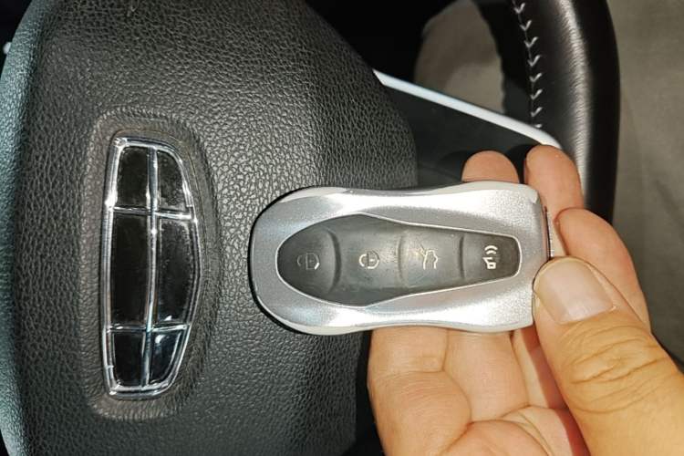 Used Geely Auto Monjaro S 2021 2.0TD DCT Two-Wheel Drive Lightning Edition Vehicle Key