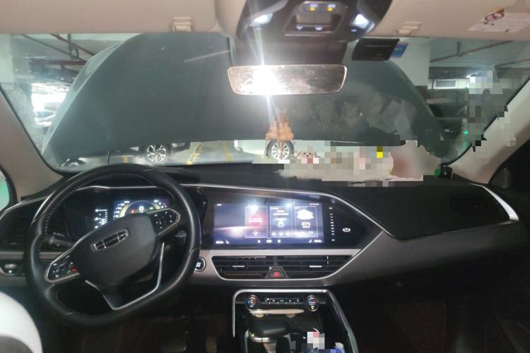 Used Geely Auto Monjaro S 2021 2.0TD DCT Two-Wheel Drive Lightning Edition Center Console