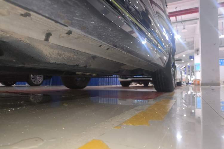 Used Geely Auto Monjaro S 2021 2.0TD Automatic Two-Wheel Drive Lightning Edition Chassis Front Left