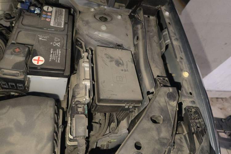 Used Geely Auto Monjaro S 2021 2.0TD Automatic Two-Wheel Drive Lightning Edition Engine Bay Left