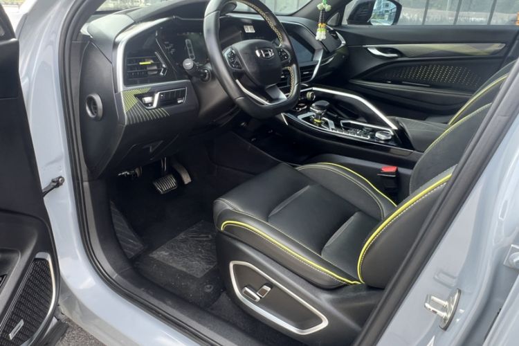 Used Geely Auto Monjaro S 2021 2.0TD Automatic Two-Wheel Drive Lightning Edition Interior 4