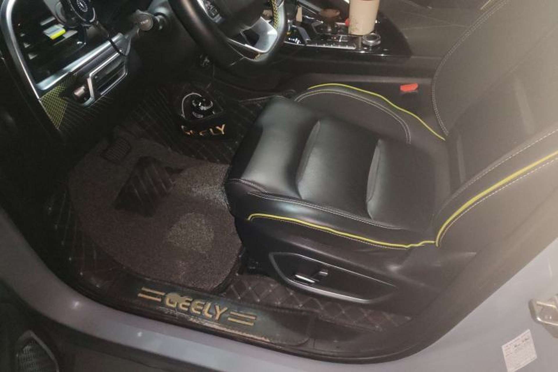 Used Geely Auto Monjaro S 2021 2.0TD Automatic Two-Wheel Drive Lightning Edition Left Front Seat