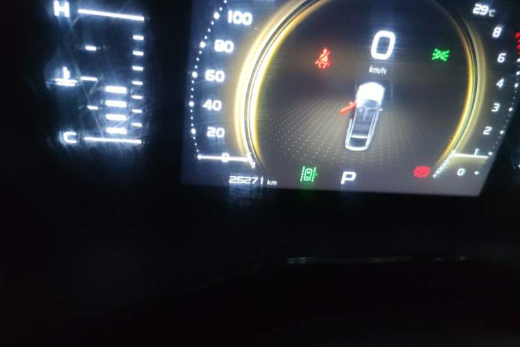 Used Geely Auto Monjaro S 2021 2.0TD DCT Two-Wheel Drive Lightning Edition Odometer Close Up