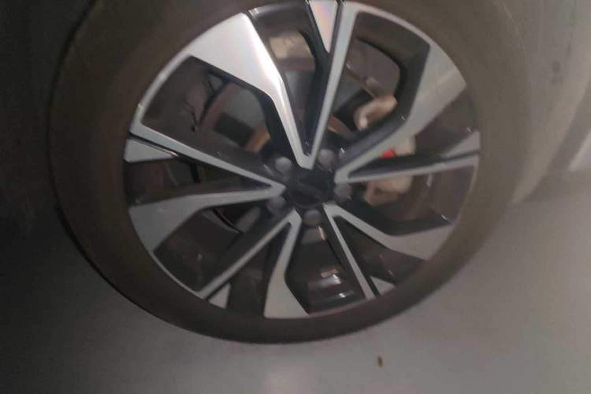 Used Geely Auto Monjaro S 2021 2.0TD Automatic Two-Wheel Drive Lightning Edition Right Front Wheel Hub