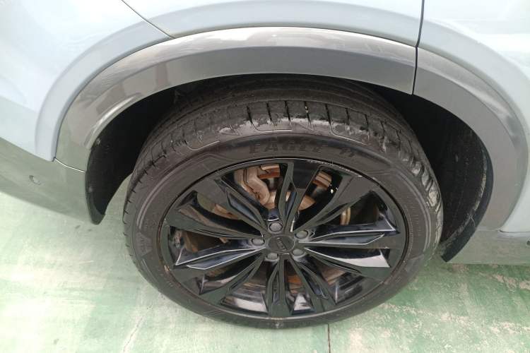 Used Geely Auto Monjaro S 2021 2.0TD Automatic All-Wheel-Drive Phantom Edition Right Rear Wheel Hub
