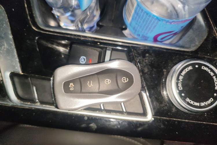 Used Geely Auto Monjaro S 2021 2.0TD DCT Two-Wheel Drive Lightning Edition Vehicle Key