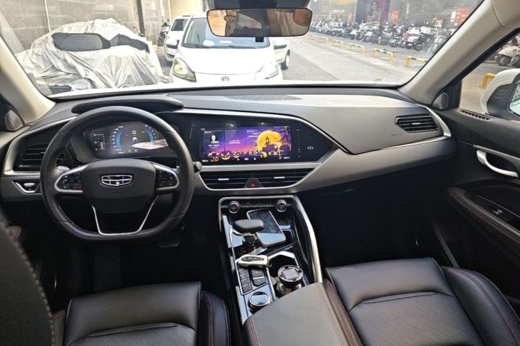Used Geely Auto Monjaro S 2021 2.0TD DCT Two-Wheel Drive Lightning Edition Center Console