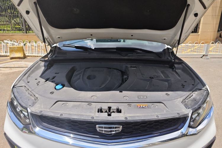 Used Geely Auto Monjaro S 2021 2.0TD Automatic All-Wheel-Drive Phantom Edition Engine Bay